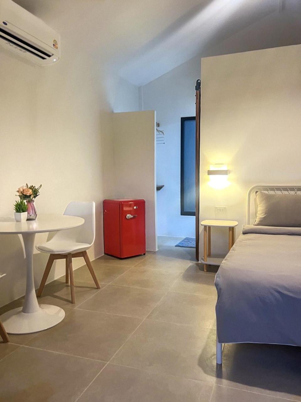 The Cosy Sunset Beach Resort & Restaurant Тонгсала Екстериор снимка