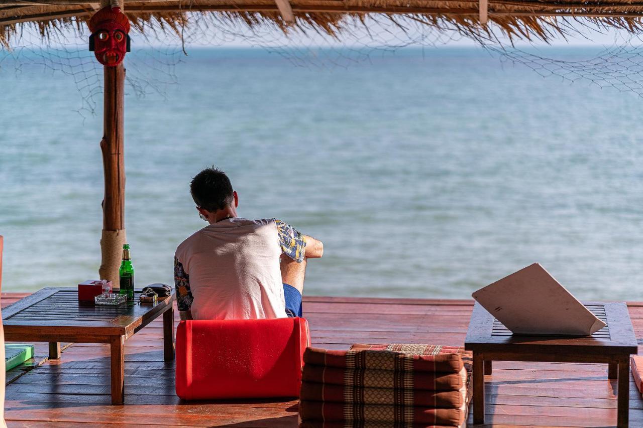 The Cosy Sunset Beach Resort & Restaurant Тонгсала Екстериор снимка