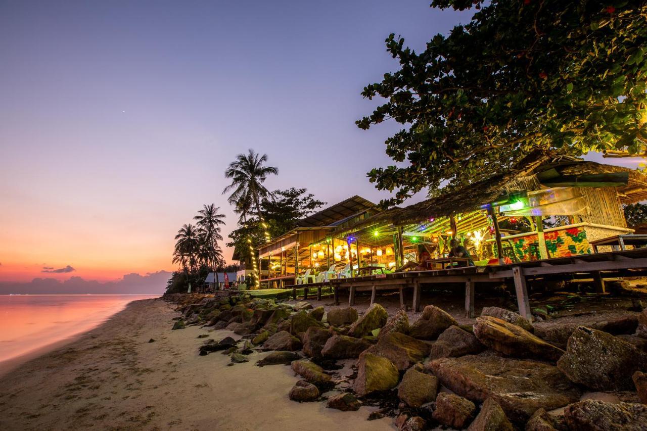 The Cosy Sunset Beach Resort & Restaurant Тонгсала Екстериор снимка